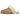UGG Scuffette II Slipper Sand sneakers i en sideprofil med en beige overdel i ruskind og en blød, lysebrun foring af lammeuld.