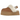 UGG Funkette Slipper Chestnut sneakers i vinklet visning med brun ruskindsoverdel, blødt fåreskindsfoer og plateau-sål med logo
