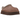 UGG Tazz II Slipper Rocky Oak sneakers i sideprofil med brun ruskindsoverdel, foring i imiteret fåreskind og den karakteristiske platform-ydersål.