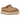 UGG Tazz Plains Slipper Felicity Leopard Jasmine sneakers i vinklet visning med leopardmønstret overdel i pels, beige detaljer og plateau-ydersål.