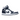 Air Jordan 1 Mid White Metallic Gold Obsidian sneakers i en klassisk sideprofil med hvid læderbase, navy detaljer og guld-logoer