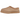 UGG Tasman Slipper Sand TNL sneakers i en vinklet visning, med ruskindsoverdel i beige, klassisk Tasman-fletdetalje og varmt for i fåreskind.