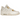 Air Jordan 4 Retro Metallic Gold sneakers i frontalt view med hvid læderoverdel og glimtende guldfarvede detaljer ved snørehullerne.