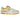 New Balance 550 White Sea Salt Varsity Gold sneakers i en vinklet profilvisning med hvidt læder, cremefarvet mellemsål og gule logodetaljer.