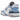 New Balance 550 White Carolina Blue sneakers i profil, med hvid læderoverdel, lyseblå accenter, perforerede sidepaneler og klassisk hvid gummisål.