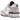 New Balance 550 White Scarlet sneakers i en vinklet visning med hvid læderoverdel, røde detaljer, klassisk snørelukning og hvid gummisål.