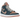 Air Jordan 1 Mid Dark Teal Green sneakers set fra siden med mørkegrønne læderpaneler, sort Swoosh og hvid mellemsål i et klassisk basket design.