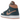 Air Jordan 1 Mid Dark Teal Green sneakers vist fra siden med læderpaneler i mørkegrøn og hvid, samt et klassisk sort swoosh logo