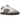 Adidas Samba Cloud White Core Black sneakers set fra siden med hvidt læder, ruskindspanel på tåen og sorte Adidas-striber.