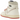 Air Jordan 1 Retro High Rare Air Sail Cinnabar sneakers i vinklet profil med hvid læderoverdel, røde detaljer og det klassiske Jordan-vinge logo.