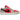 Air Jordan 1 Retro Low Light Iron Ore Siren Red sneakers i en skrå vinkel, der viser grå læderpaneler, sort swoosh og en lyserød detalje på hælen.