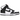 Nike Dunk High Panda (2021) sneakers set fra siden med sort og hvidt læderdesign, perforeret tåboks og hvid sål med sort ydersål.