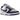Nike Dunk Low EMB NBA 75th Anniversary Brooklyn Nets sneakers i en profil visning med grå og hvide læderpaneler, blå swoosh og NBA-jubilæumslogo