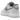 Nike Air Force 1 Low Athletic Club Grey sneakers i en vinklet profil med grå ruskindsoverdel, hvid sål og rødt Nike-logo på hælen.