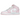 Air Jordan 1 Mid Pink Foam Fire Red sneakers i sideprofil med pink overdel, røde detaljer, hvid mellemsål og klassisk Jumpman-logo.
