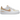 Nike Air Force 1 Low Shadow White Team Gold Rattan sneakers i profilvisning med lagdelt hvid læderoverdel og detaljer i guldfarvede og beige nuancer.