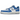 Nike Air Force 1 Low Blue Patent sneakers set fra siden med skinnende blåt laklæder, hvid mellemsål og klassiske hvide snørebånd.