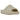 Yeezy Slide Bone sneakers i vinklet profil med en minimalistisk beige overdel, bred rem og den ikoniske rillede ydersål i EVA-skum