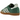 Adidas Samba Collegiate Green Gum Grey Toe sneakers i en vinklet profilvisning med grøn overdel, ikoniske hvide striber og en brun gummisål