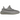 Yeezy Boost 350 V2 Steel Grey sneakers i en vinklet visning med grå Primeknit-overdel, matchende snørebånd og den ikoniske semitransparente sål.