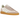 Adidas Handball Spezial Sandy Pink sneakers i sideprofil, der viser den lyserøde ruskindsoverdel, hvide læderdetaljer og en klassisk brun gummisål