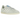 Adidas Samba Wonder Silver sneakers i en vinklet profil med glimtende sølvfarvet læderoverdel, grå ruskindstæer og den klassiske brune gummisål