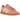 Adidas Handball Spezial Sporty And Rich Pink sneakers i en klassisk vinklet profil med rosa overdel, gummisål og hvide snørebånd.