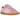 Adidas Hamburg Bliss Pink sneakers i en flot profilvinkel med lyserød ruskindsoverdel, hvide læderstriber og en klassisk brun gummisål