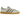 Adidas Handball Spezial Linen Green Silver sneakers set fra siden med lysegrøn overdel i ruskind, sølvfarvede striber og klassisk gummisål.
