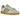Adidas Handball Spezial Linen Green Silver sneakers set fra siden med lysegrøn ruskindsoverdel, sølvfarvede striber og klassisk gummisål