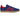 Adidas Gazelle Victory Blue Team Victory Red Gum sneakers set fra siden med blå ruskindsoverdel, røde striber og klassisk gummisål