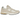 New Balance 2002R Off White sneakers i sideprofil, med hvid overdel i læder og mesh, cremefarvet mellemsål og grå accenter på hælen.