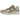 New Balance 2002R Driftwood Sandstone sneakers i en flot vinklet visning, med lagdelte beige ruskindspartier, mesh og den klassiske N-logo på siden.