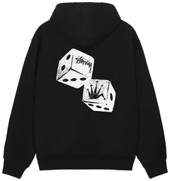 Stussy Shakers Hoodie Black sneakers set forfra med sort bomuldsmateriale, hætte, kængurulomme og hvidt grafisk Stussy-print på brystet.