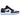 Jordan 1 Low Midnight Navy University Blue sneakers i sideprofil med blå og hvide læderdetaljer samt sort swoosh