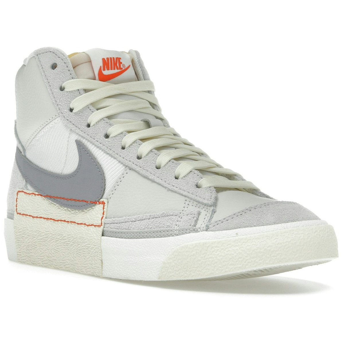 Thumbnail af Nike Blazer Mid 77 Pro Club White Cement Grey 2